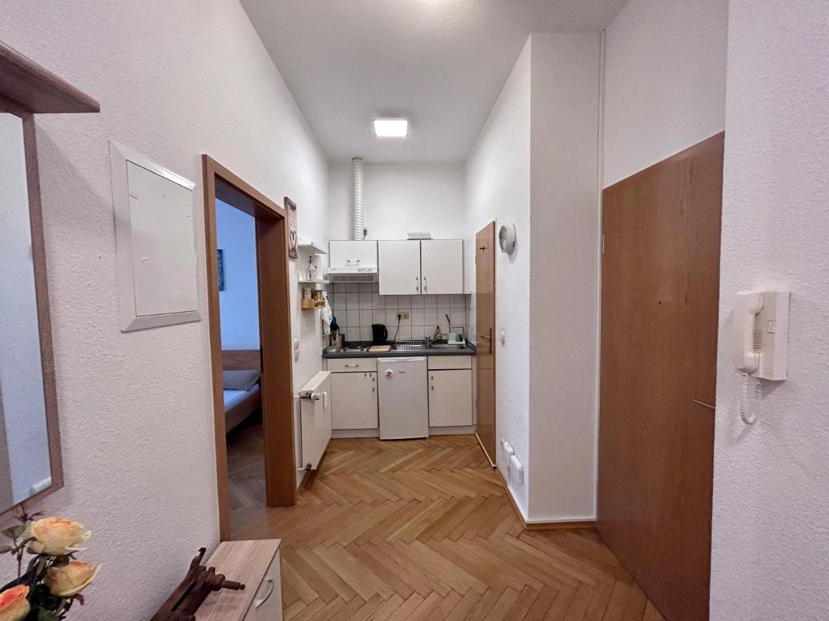 Piano Apartment In Halle Center - Netflix - Free Wifi 1 Dış mekan fotoğraf
